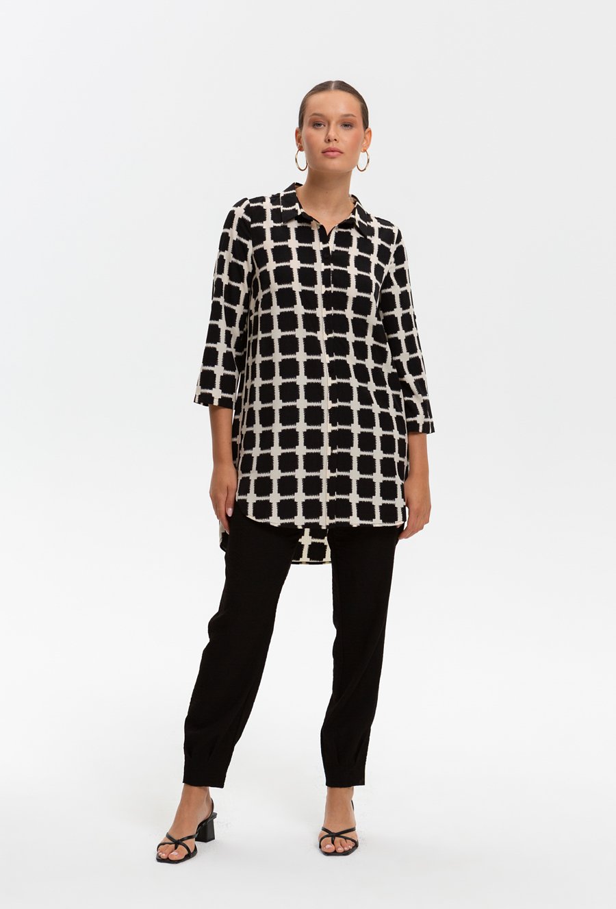 Asymetryczna koszula damska