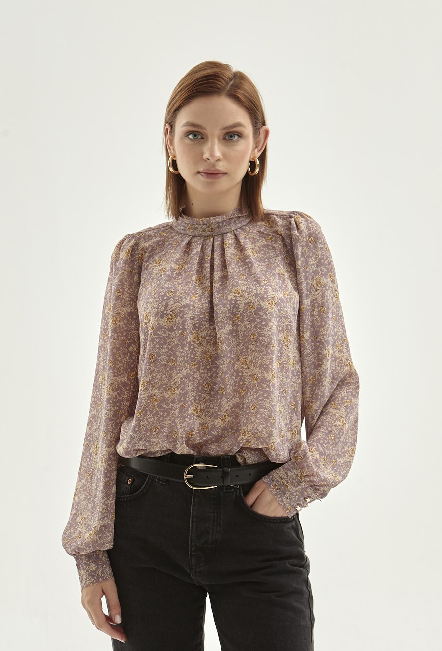 Zwiewna bluzka ze st&oacute;jką