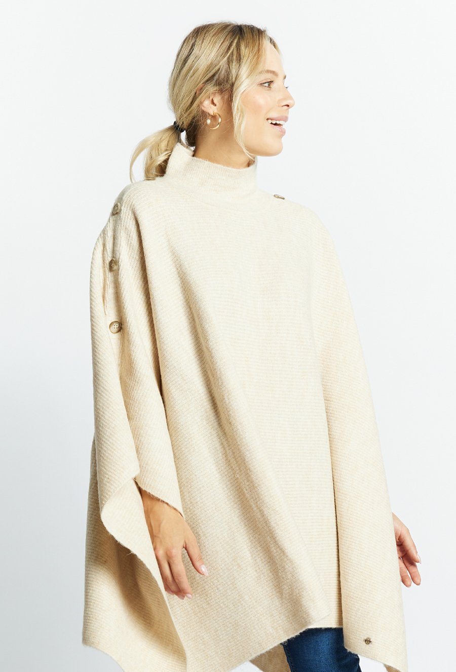 Sweter damski o luźnym kroju