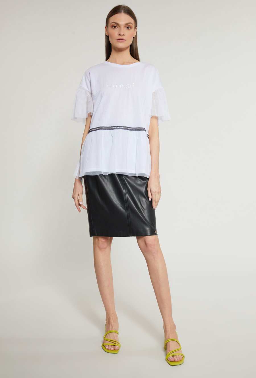 Tiulowa bluzka z napisem Monnari