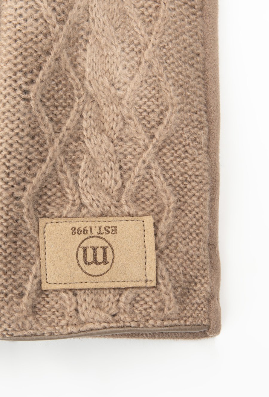 Rękawiczki z ciekawym splotem