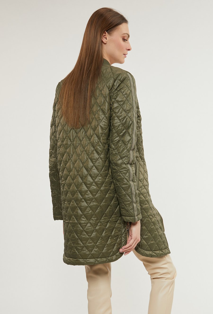 Pikowany płaszcz damski