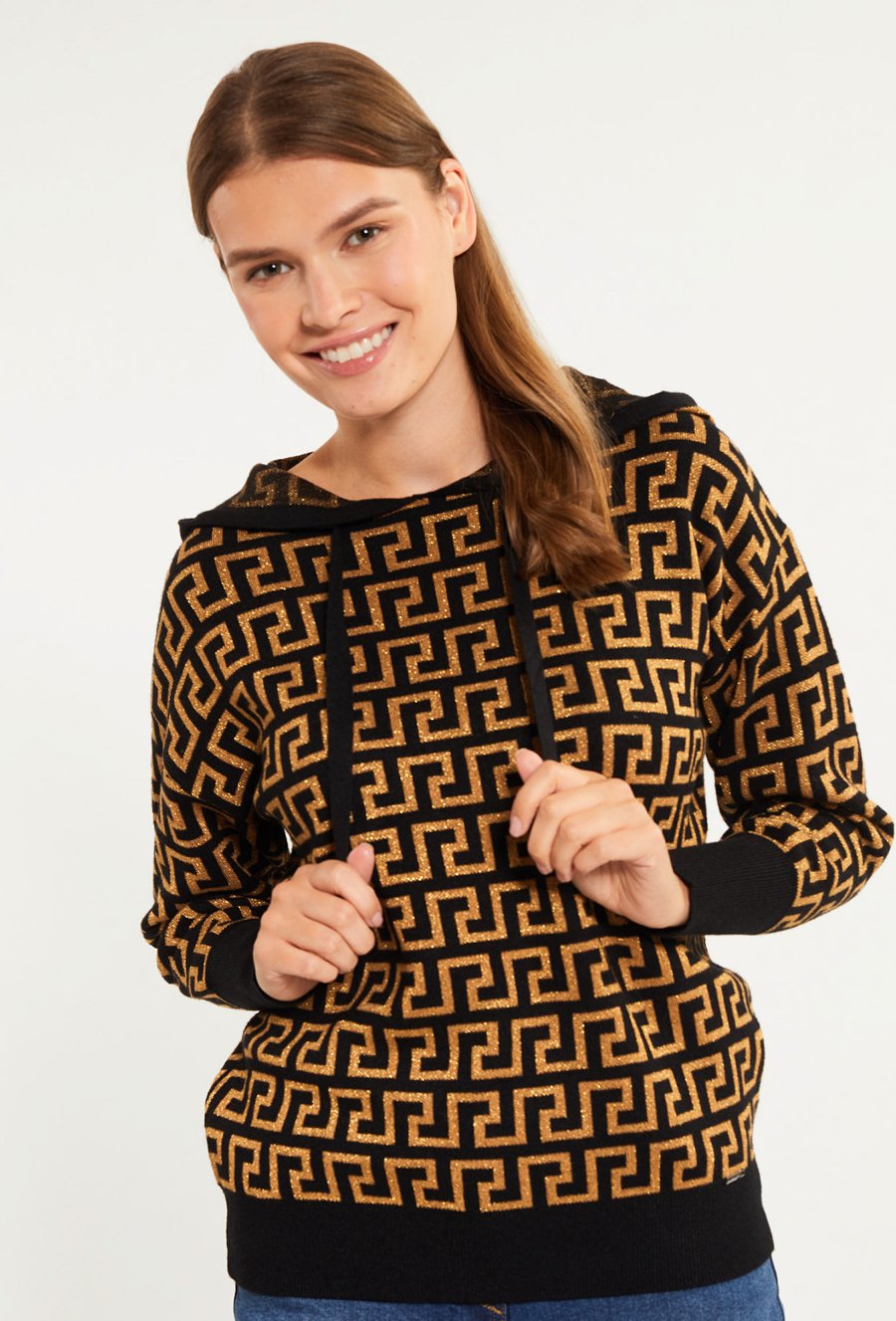 Sweter damski z kapturem