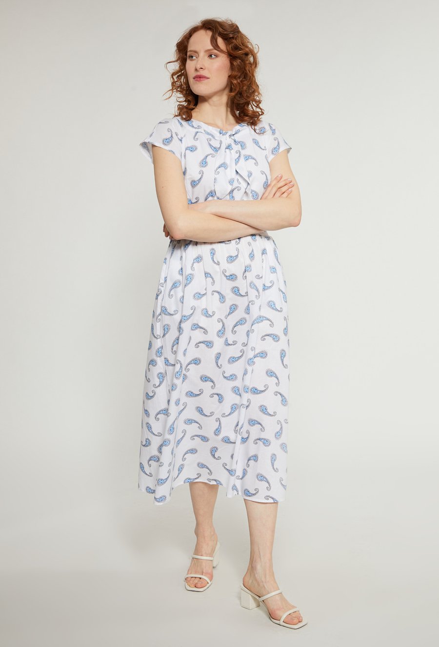 Wzorzysta sukienka damska