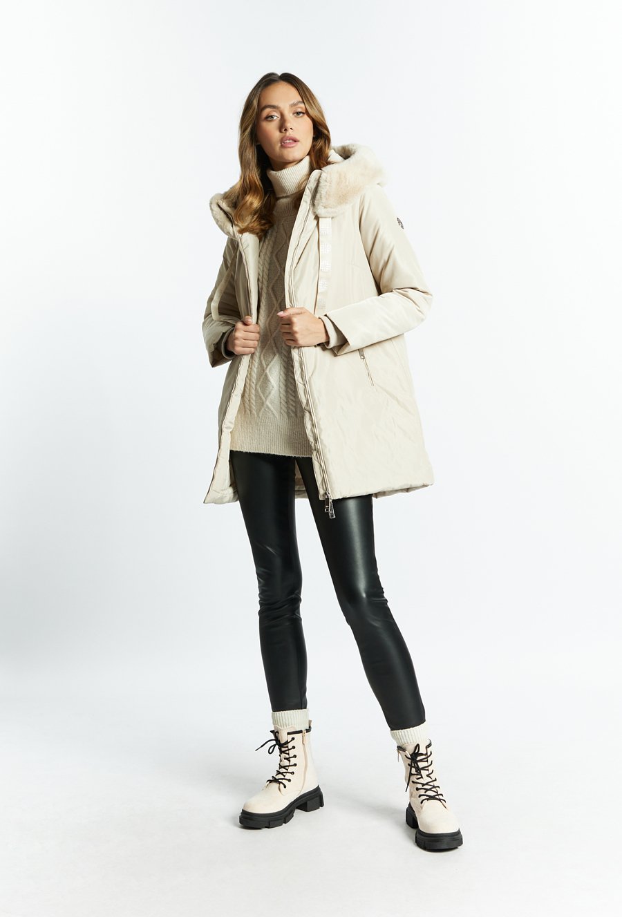 Kurtka damska z kapturem