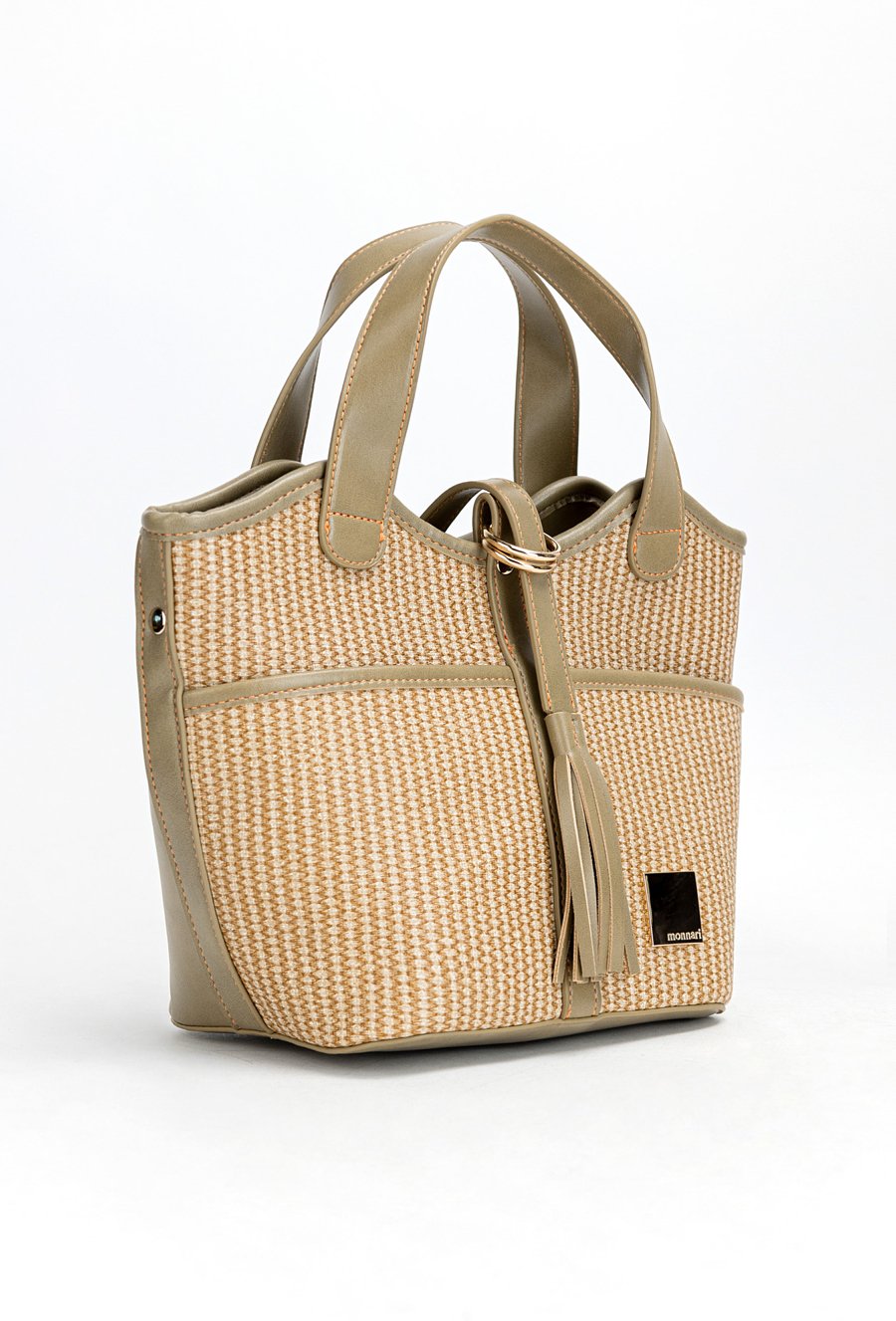 Kuferek damski z ozdobnym paskiem