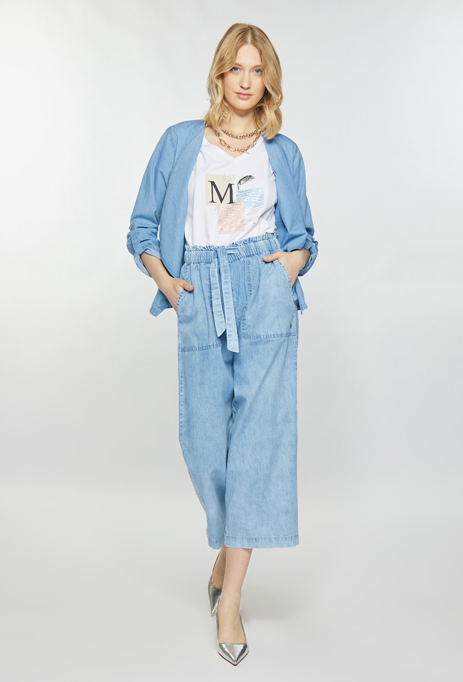 Spodnie damskie z szeroką nogawką