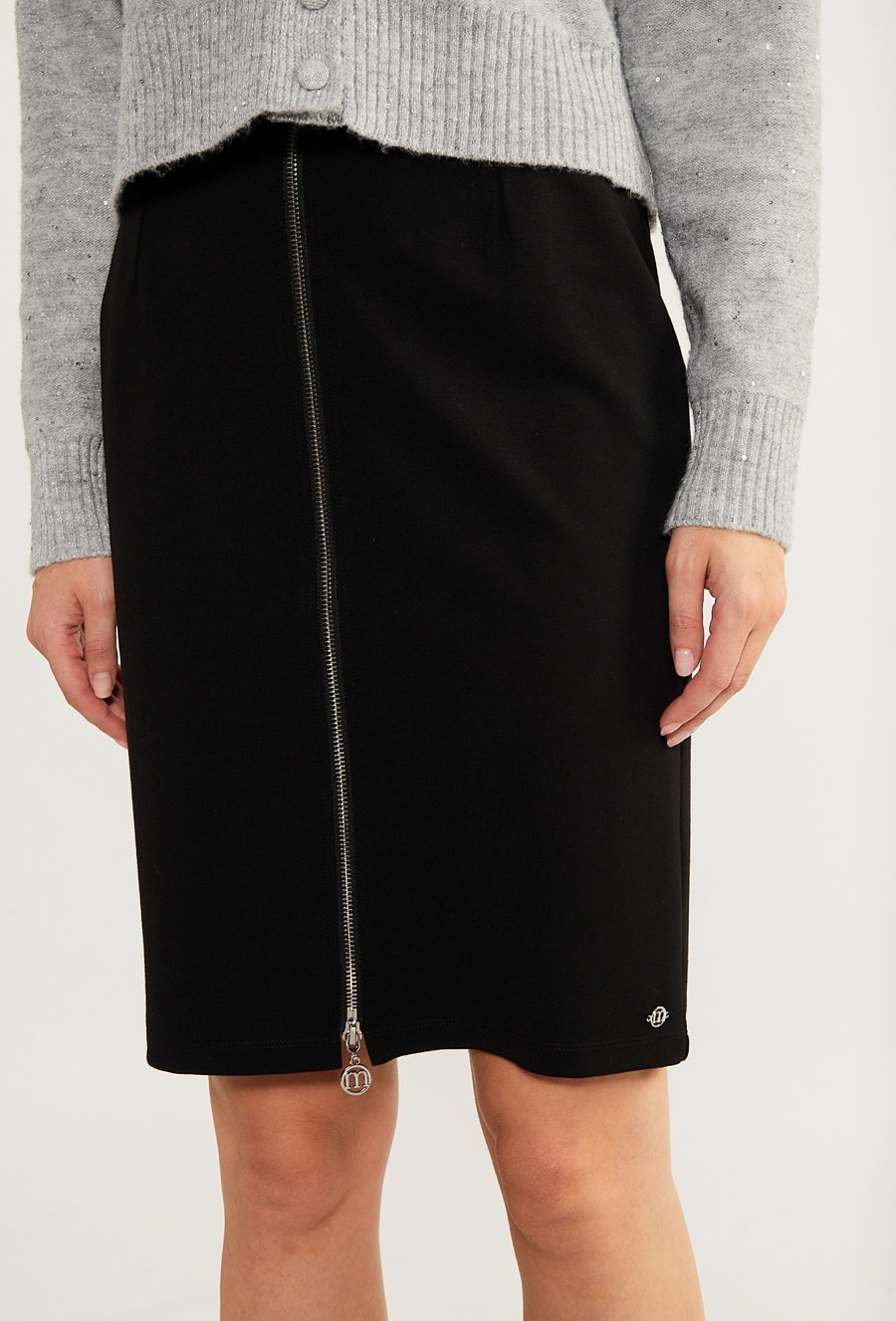 Oł&oacute;wkowa sp&oacute;dnica z suwakiem