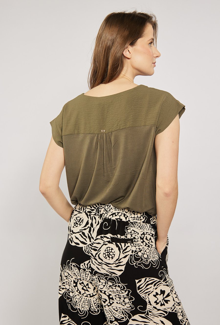 Klasyczna bluzka damska