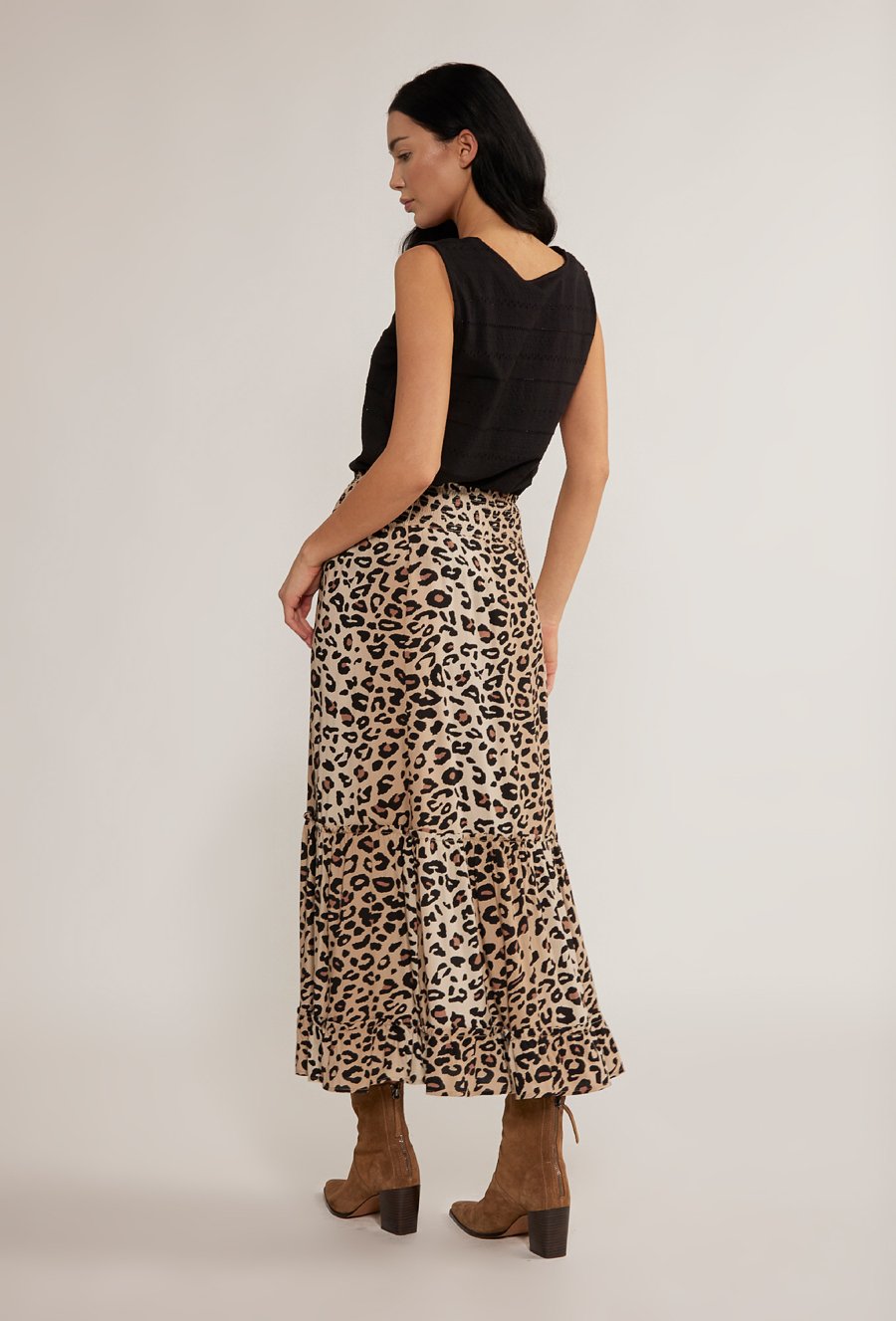 Sp&oacute;dnica maxi z wzorem w cętki