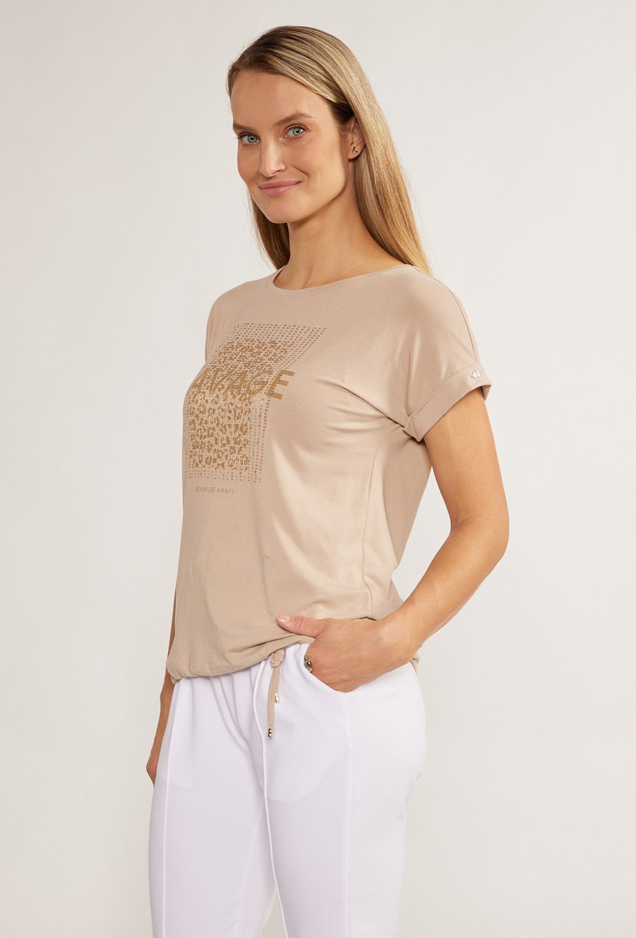 T-shirt damski z cekinowym panelem