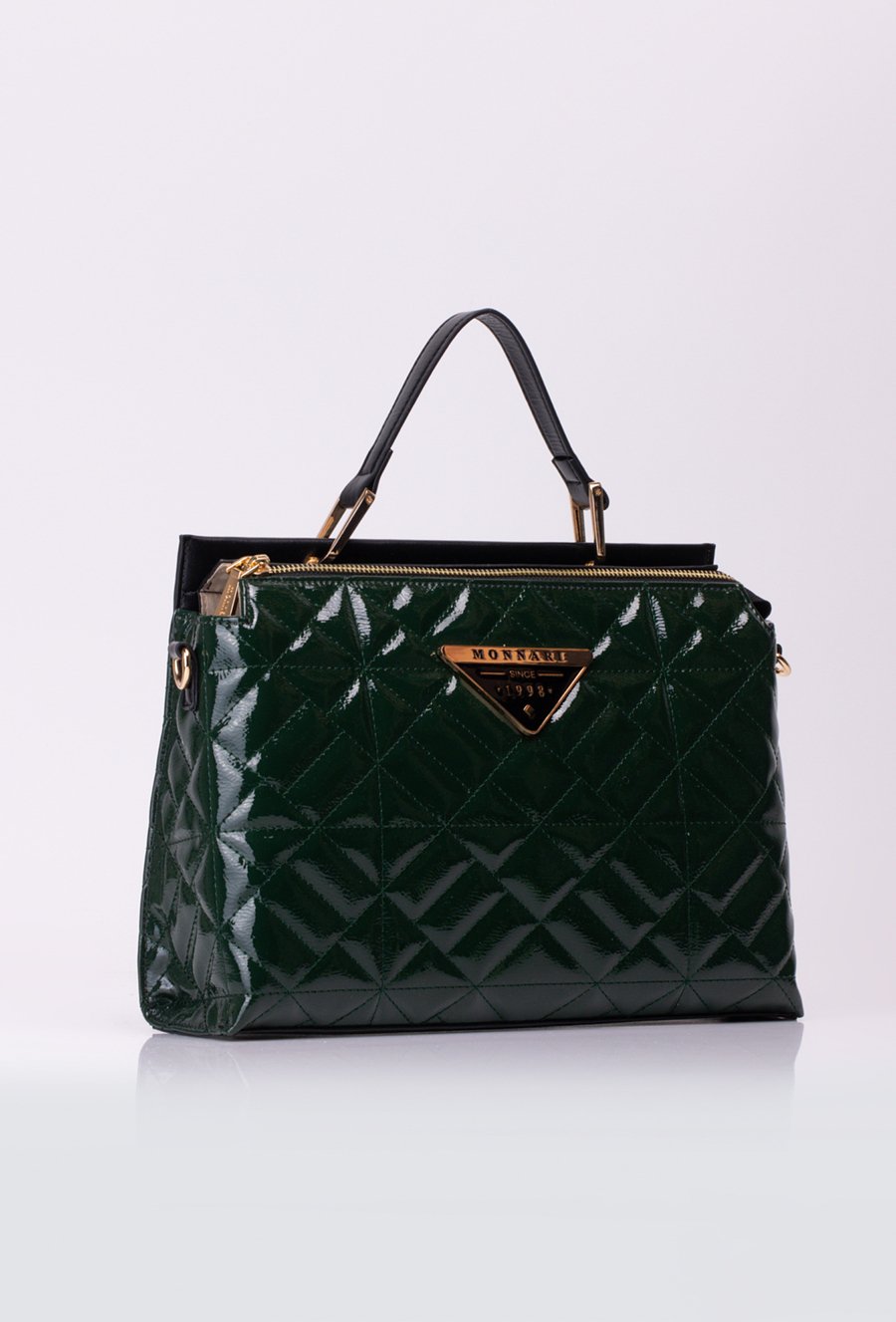 Akt&oacute;wka z pikowaniem na przodzie