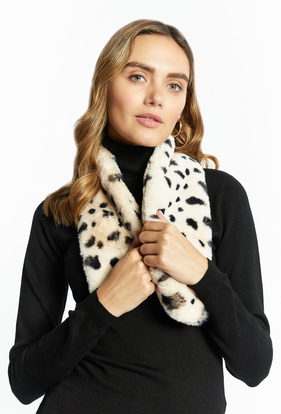 Kr&oacute;tki szal z motywem zwierzęcym