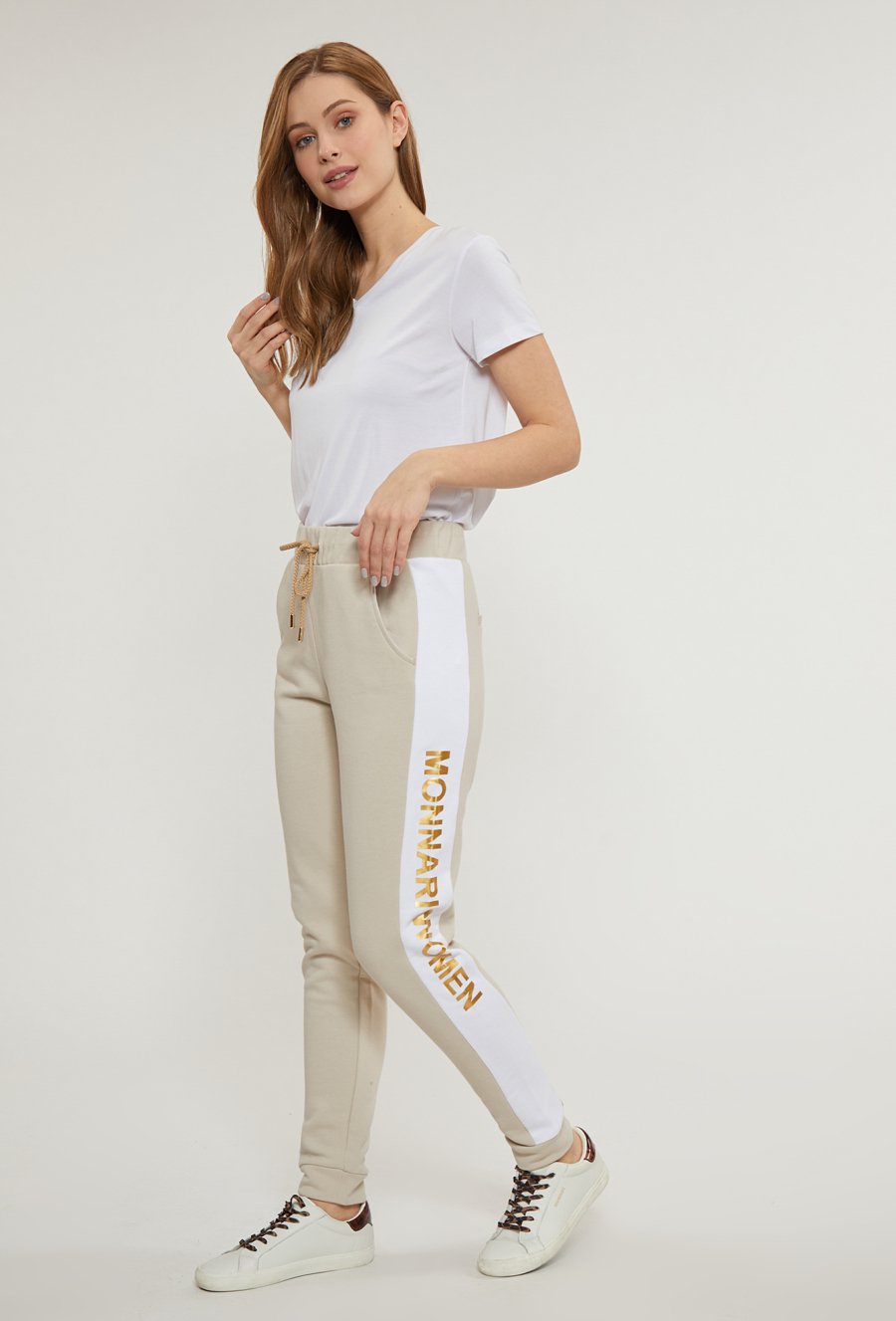 Spodnie dresowe z aplikacją