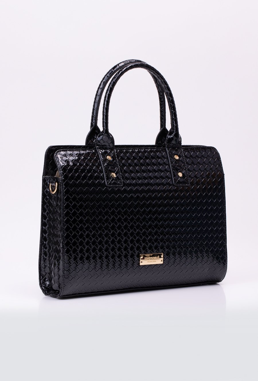 Akt&oacute;wka z przeplatanym wzorem