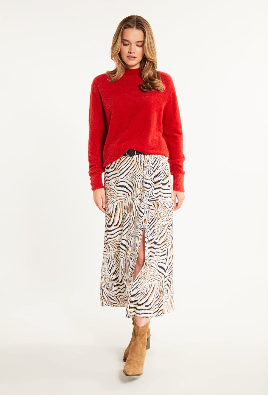 Sweter damski z aplikacją