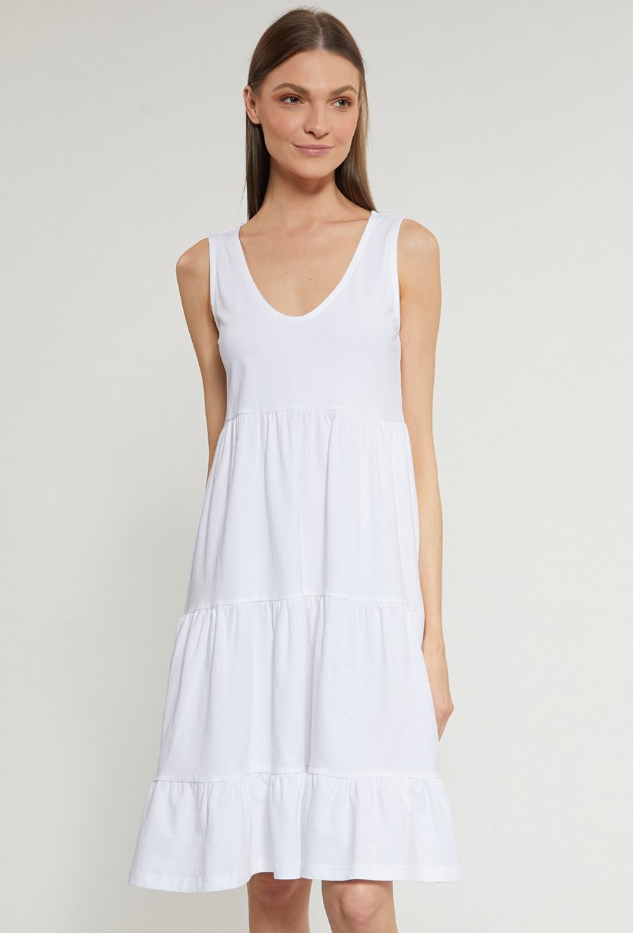 Sukienka damska z bufiastym dołem