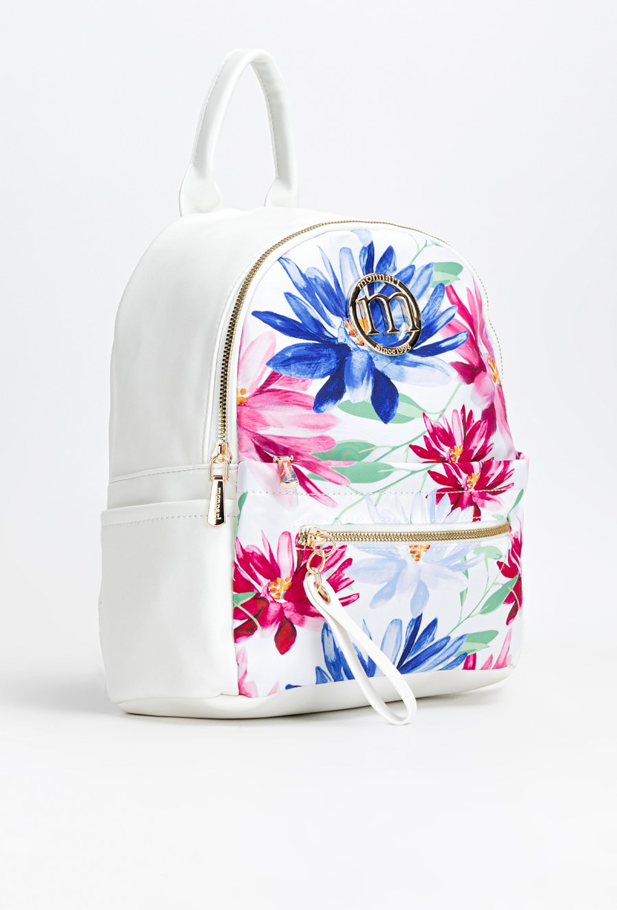 Plecak damski z widocznym logo z przodu