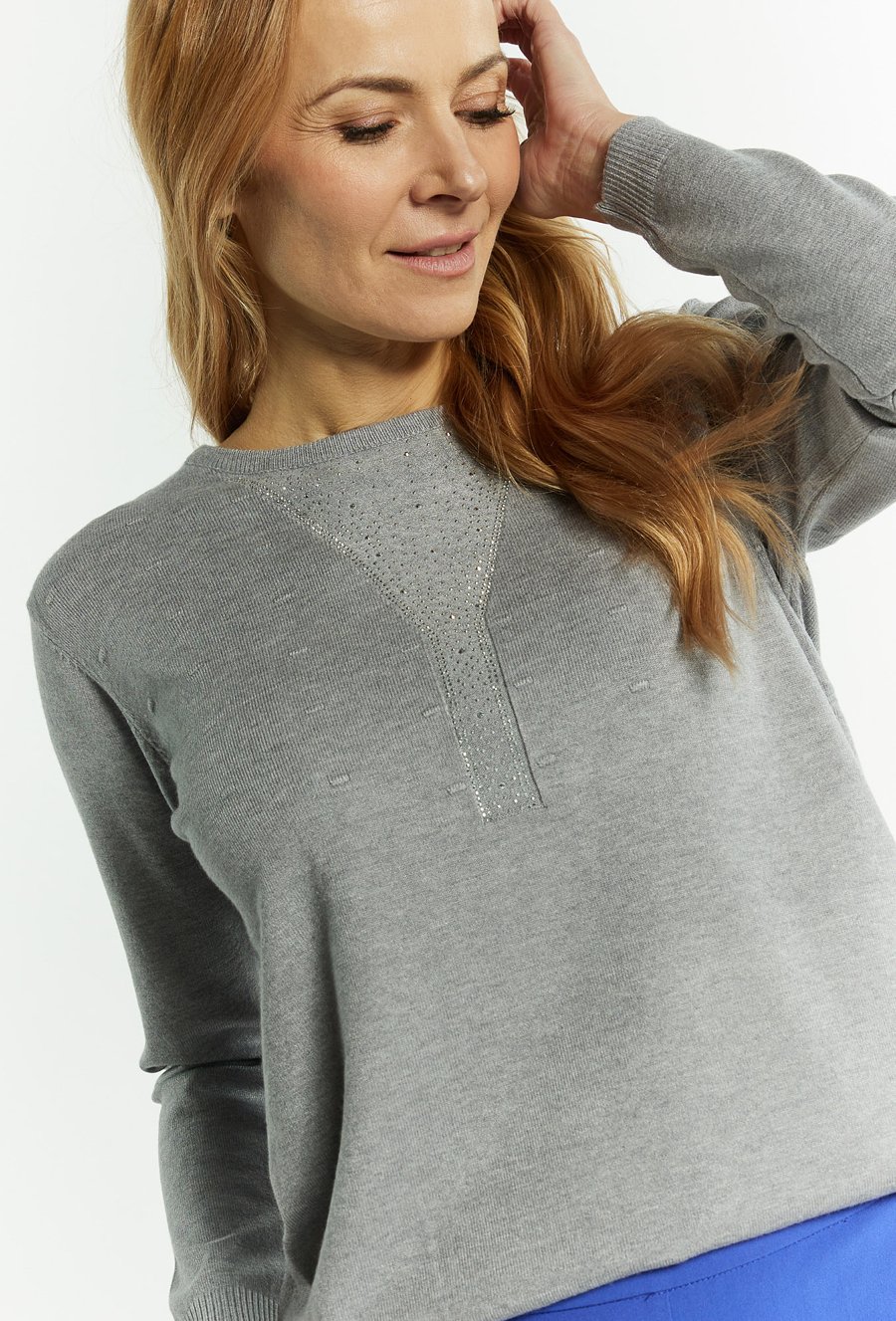 Wiskozowy sweter z dżetami