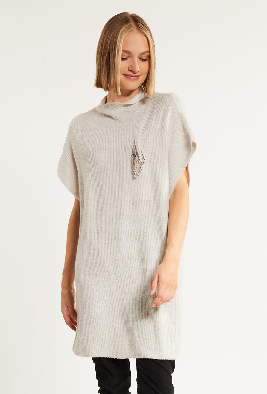 Sweter z kr&oacute;tkim rękawem