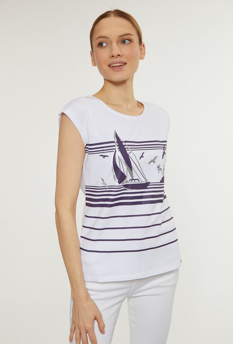 T-shirt w marynistycznym stylu