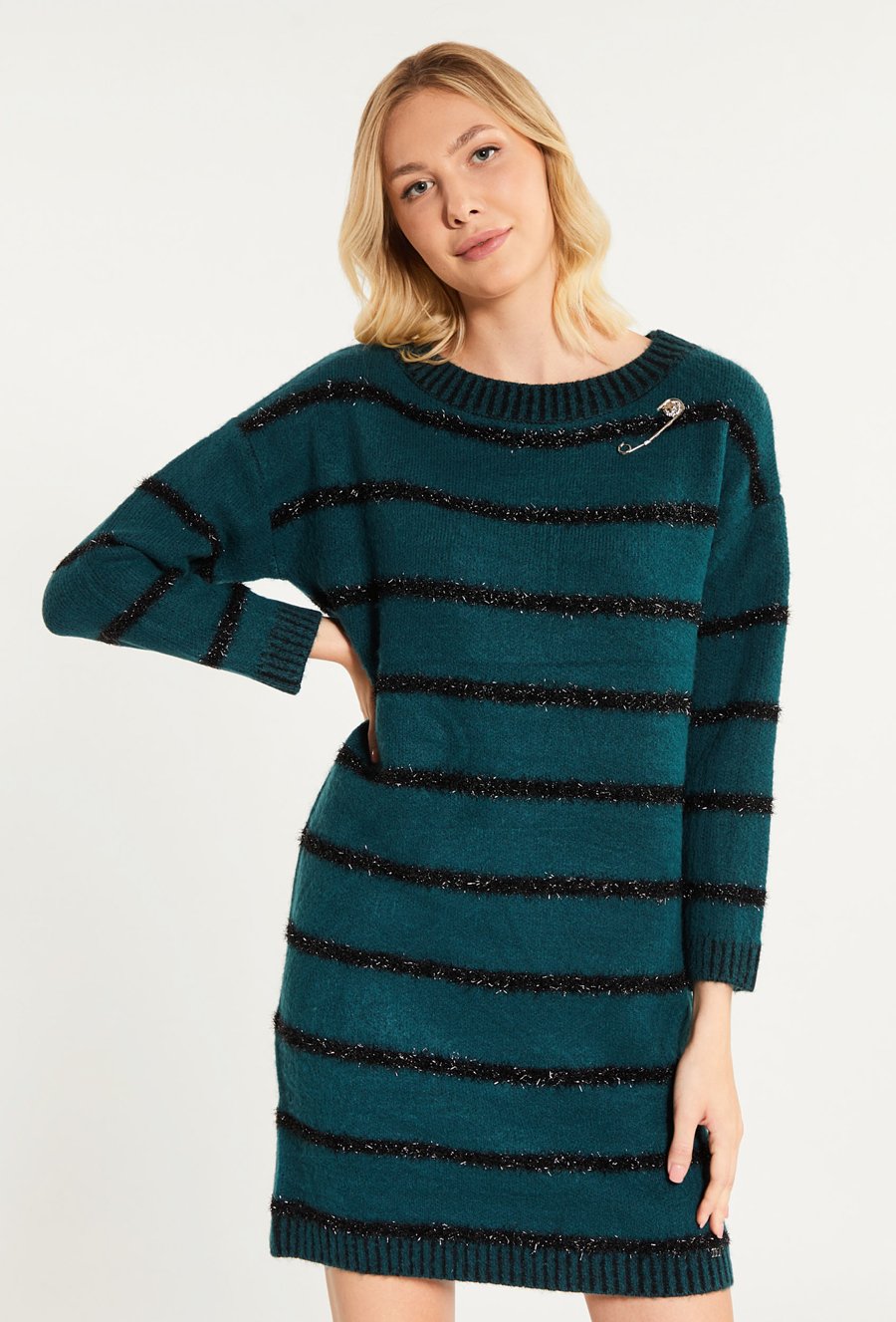 Swetrowa sukienka z wzorem