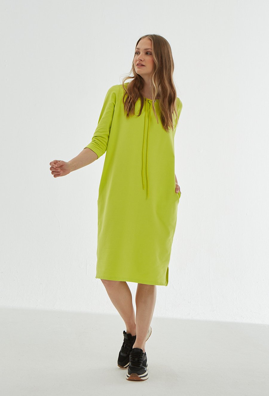 Neonowa sukienka z bawełny