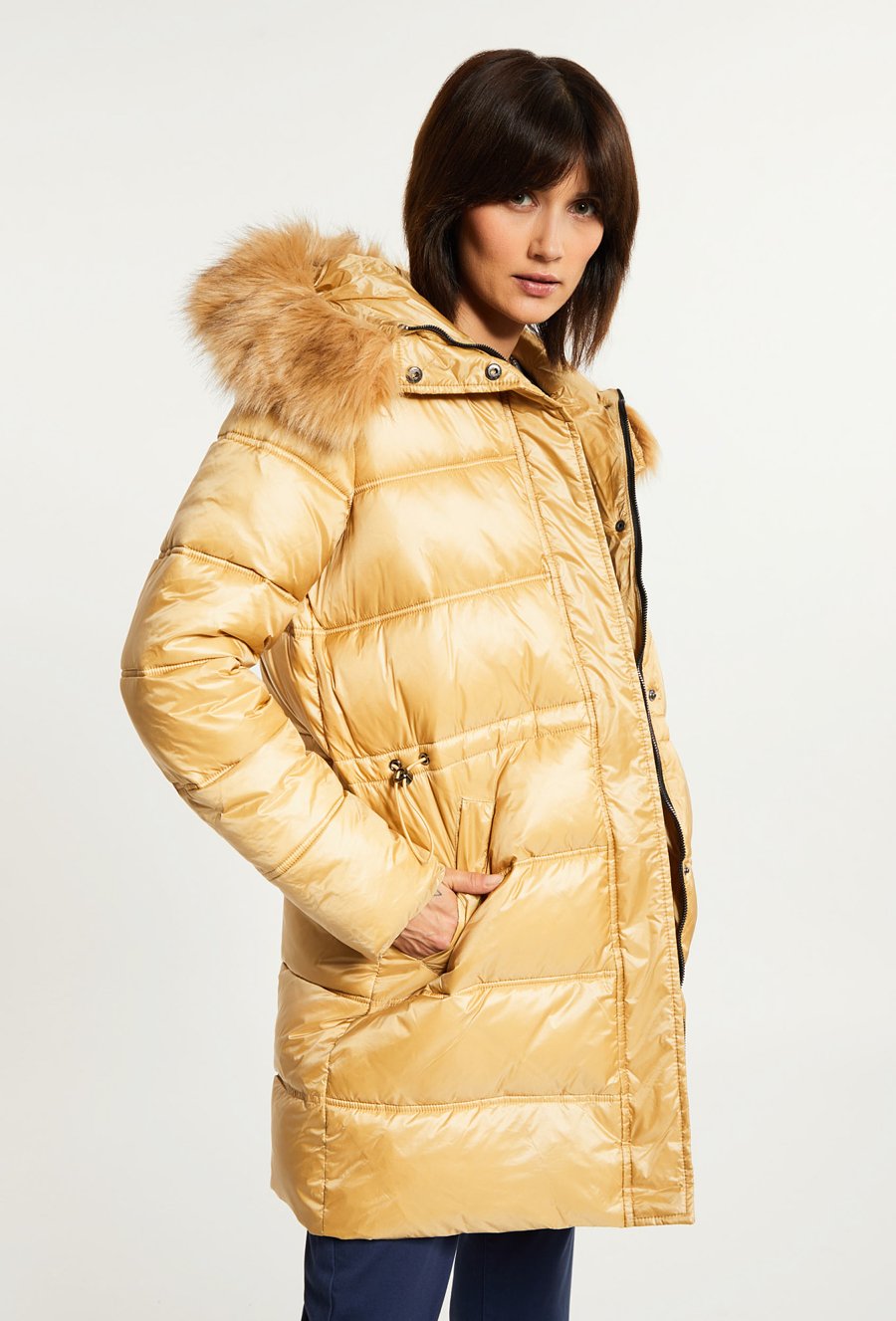 Pikowana kurtka ze ściągaczem w talii