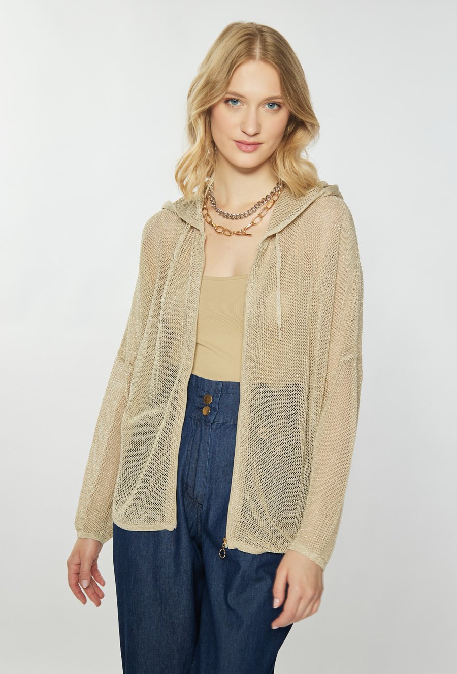 Lekki sweterek z kapturem