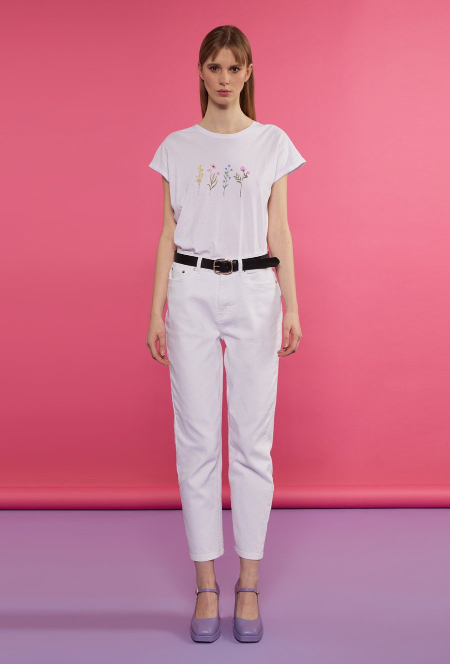 T-shirt z kwiatowym wzorem