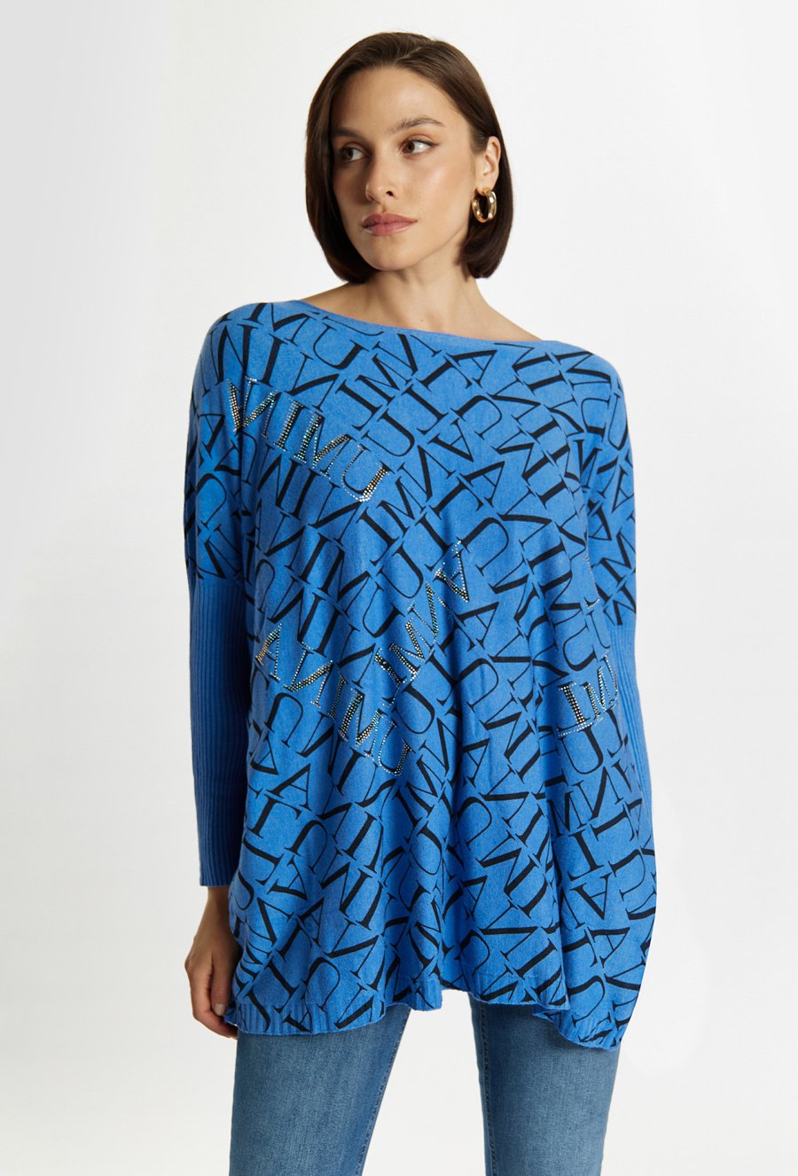 Sweter o swobodnym kroju z wzorem