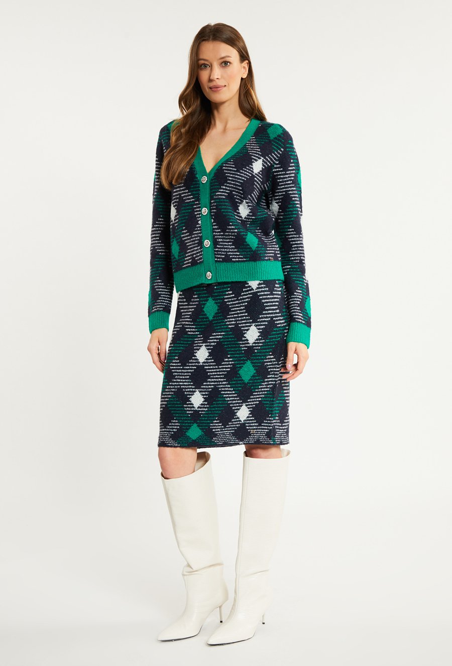 Wzorzysty sweter zapinany na guziki