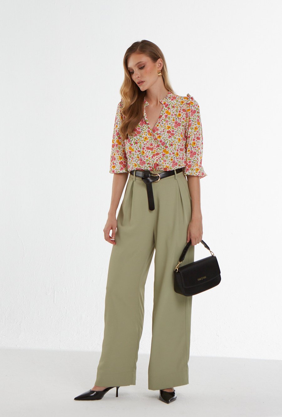 Wiskozowa koszula z falbaną