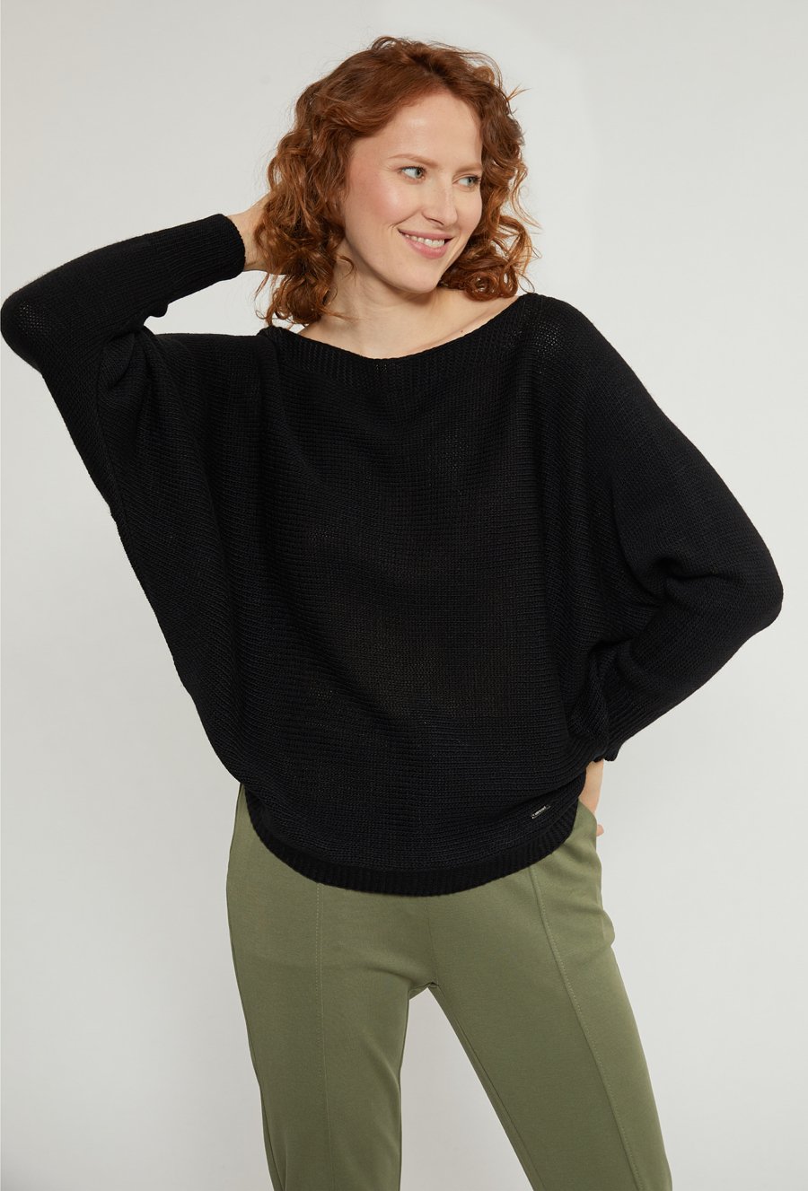 Sweter z wiązaniem z tyłu