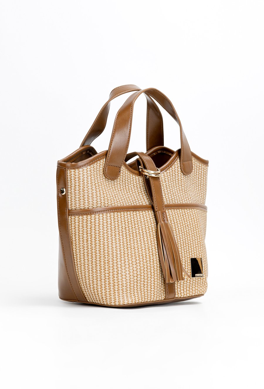 Kuferek damski z ozdobnym paskiem