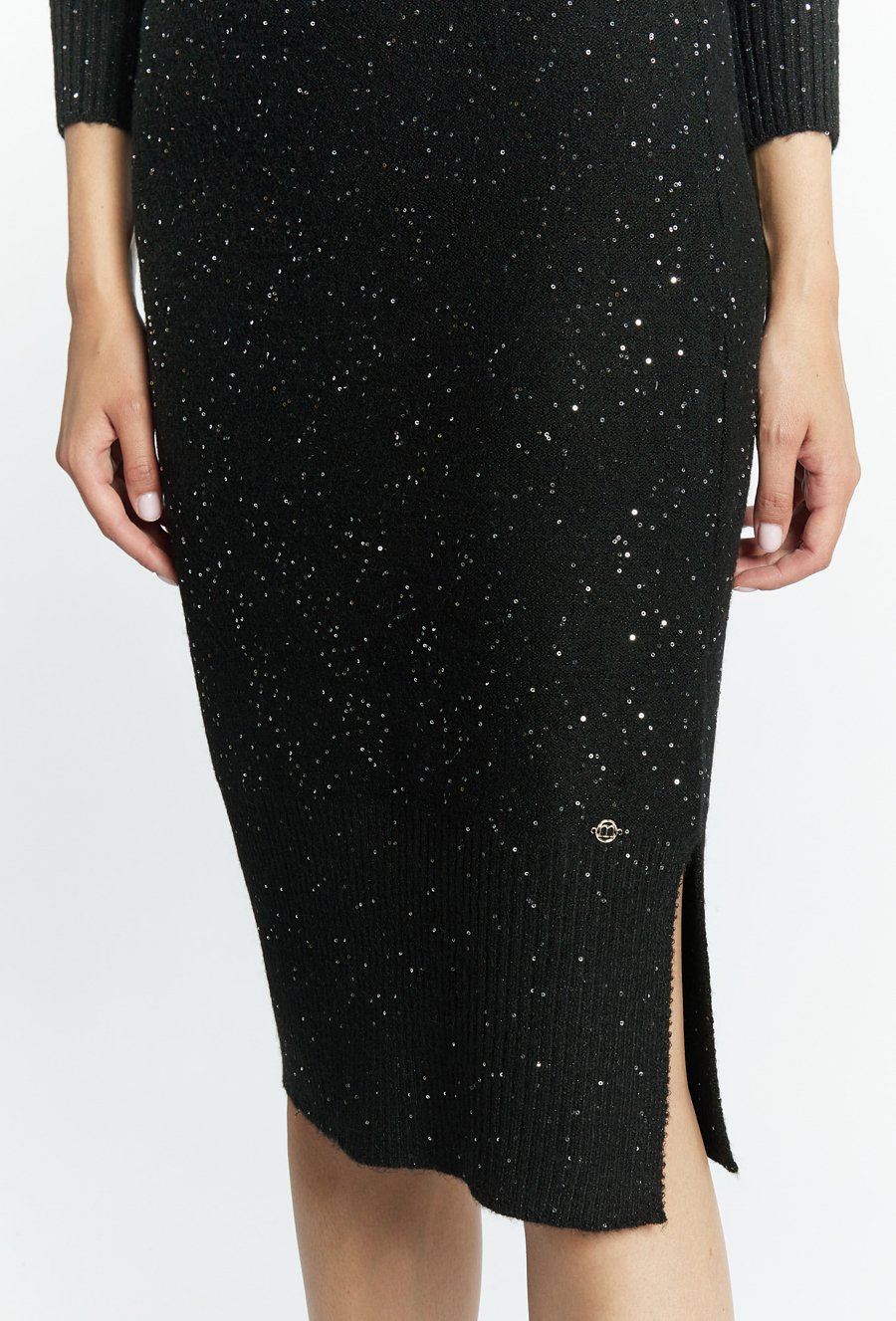 Sp&oacute;dnica damska z cekinami