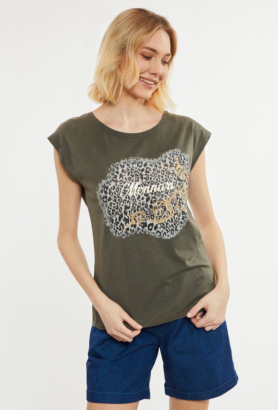 T-shirt z napisem oraz zwierzęcym wzorem