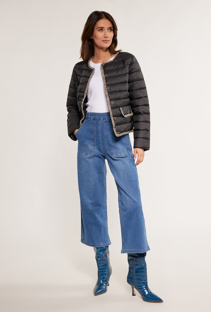 Pikowana kurtka z ozdobnymi wstawkami