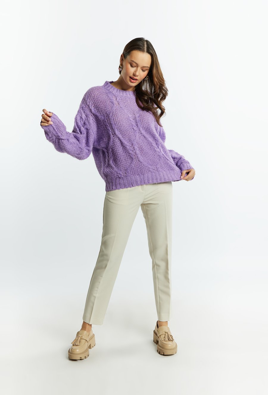 Sweter damski ze splotem