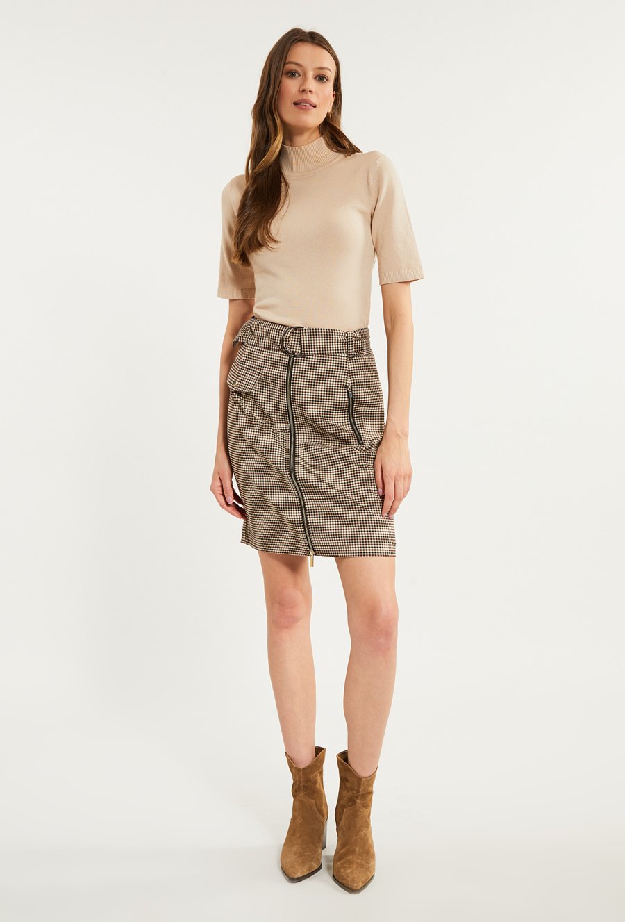 Sp&oacute;dniczka damska mini