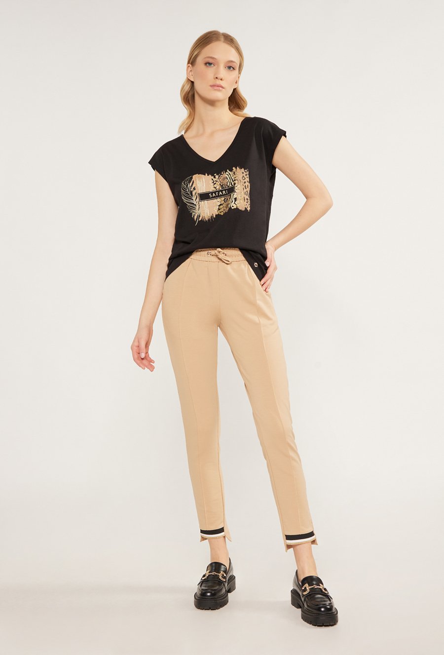 T-shirt z ozdobnym panelem