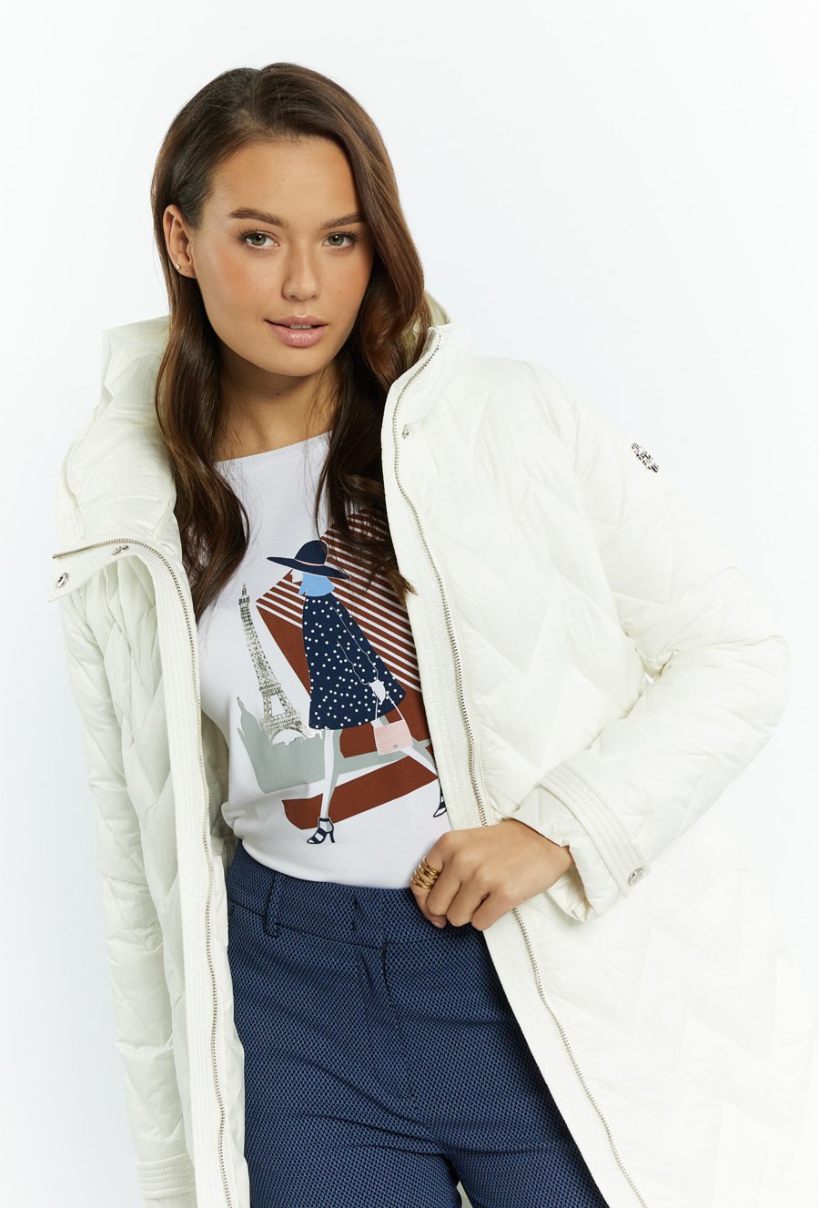 Płaszcz damski z wiązaniem