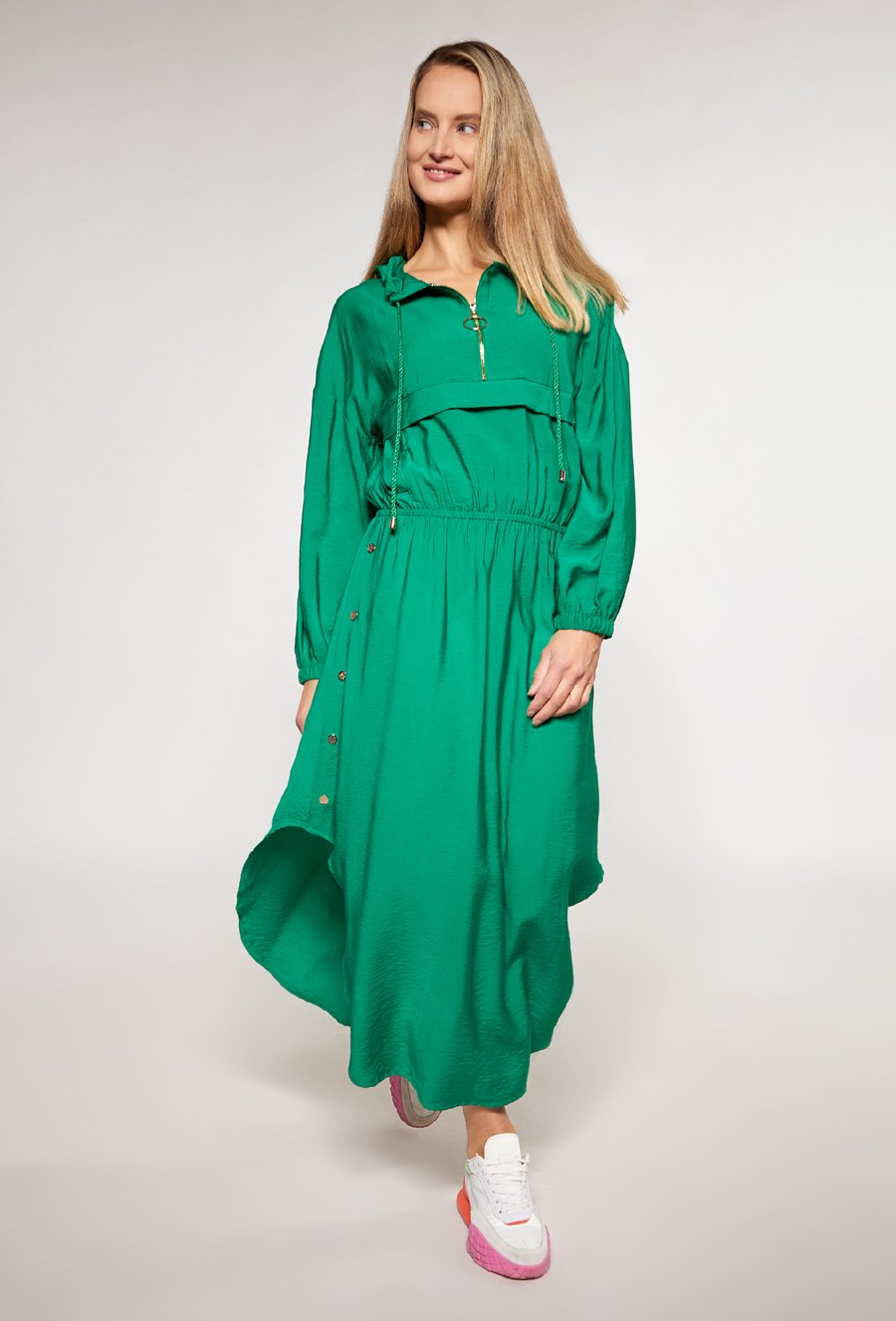 Sukienka damska z kapturem