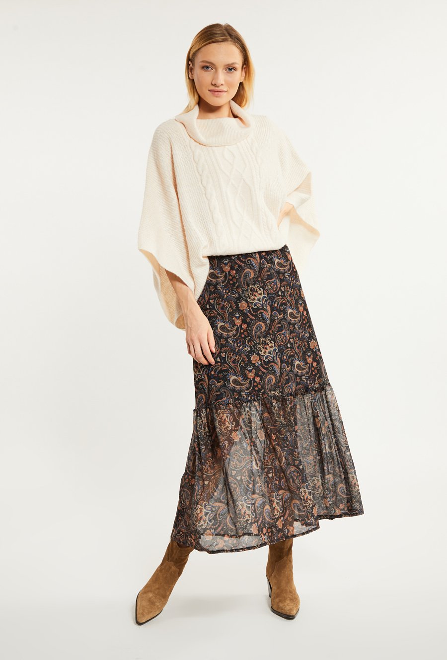 Wzorzysta sp&oacute;dnica midi z falbaną