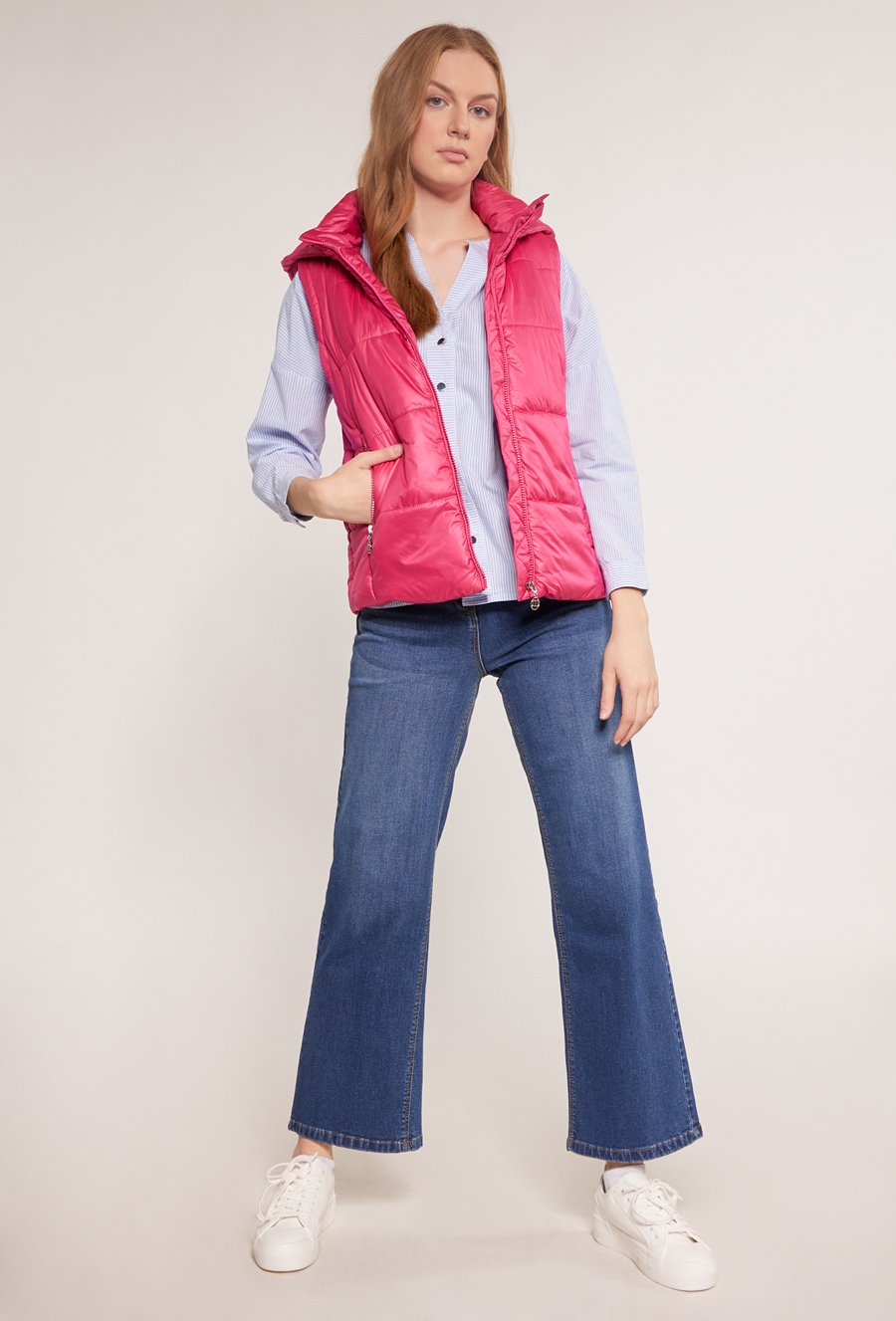 Pikowana kamizelka z kapturem