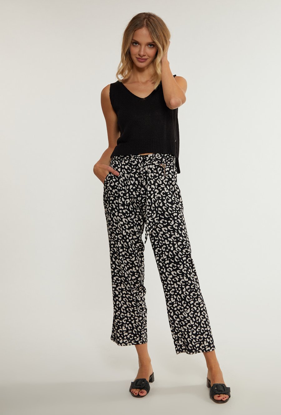 Wzorzyste spodnie damskie