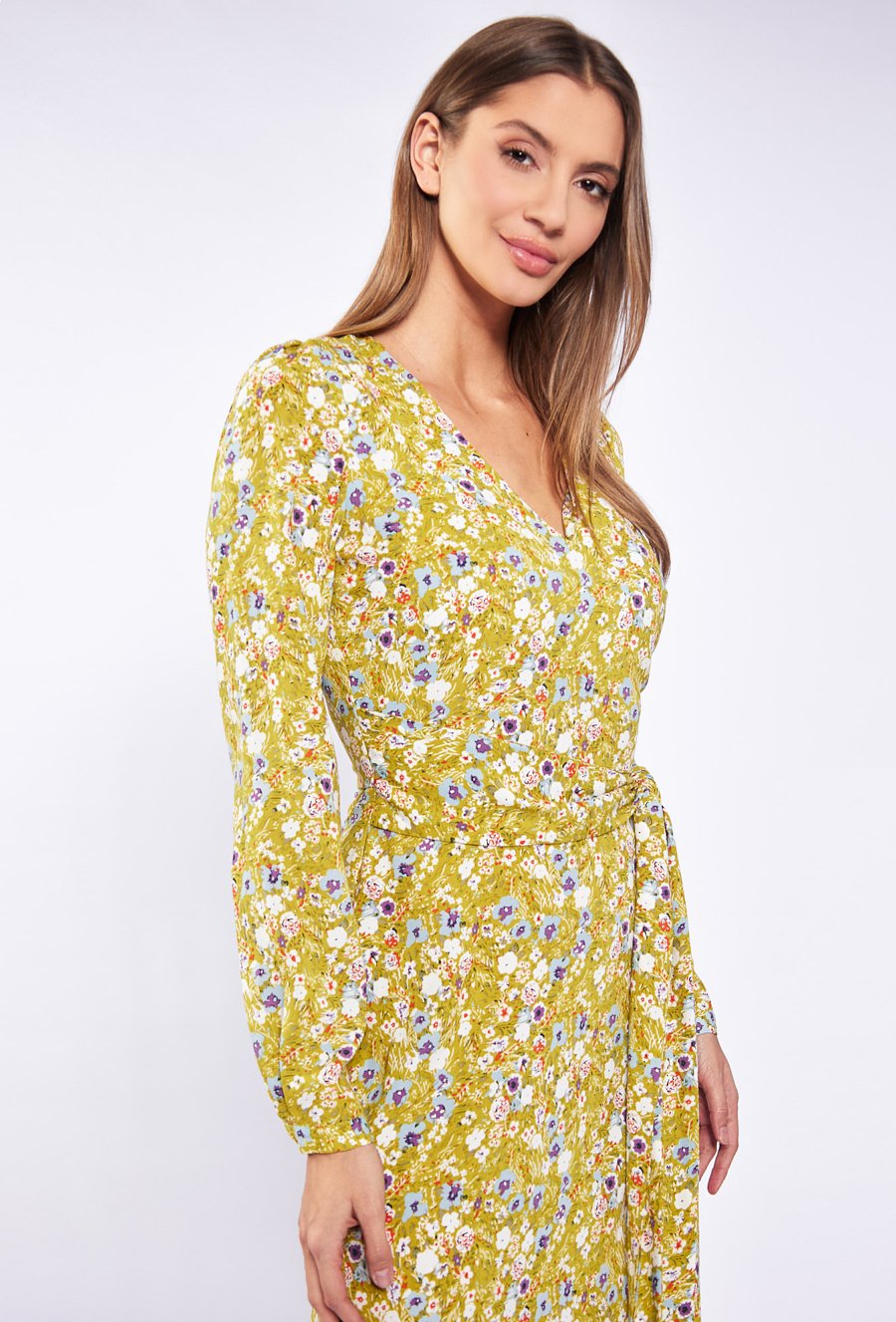 Długa sukienka w kwiaty