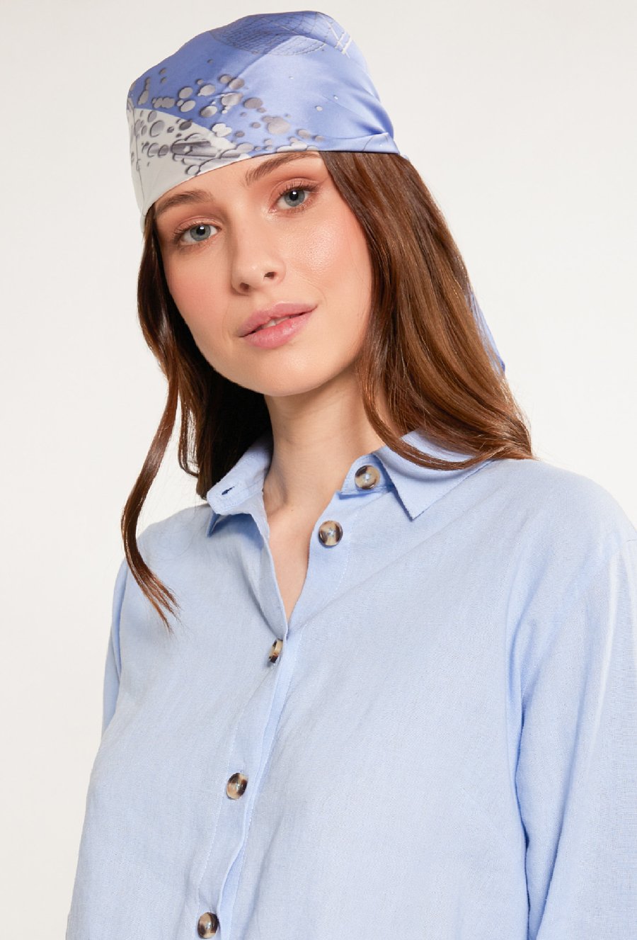 Dwukolorowa apaszka z motywem ważki