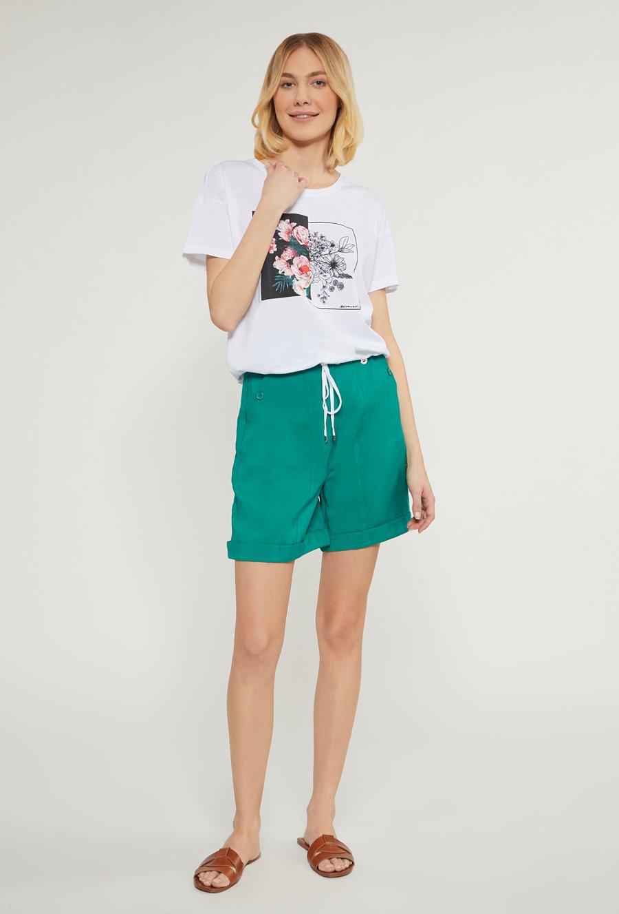 Bawełniany t-shirt z motywem kwiat&oacute;w