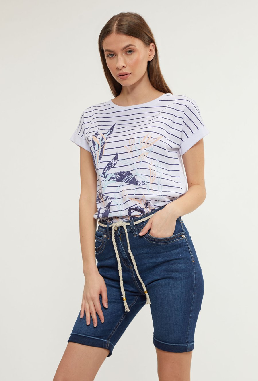 Jeansowe shorty z wyższym stanem